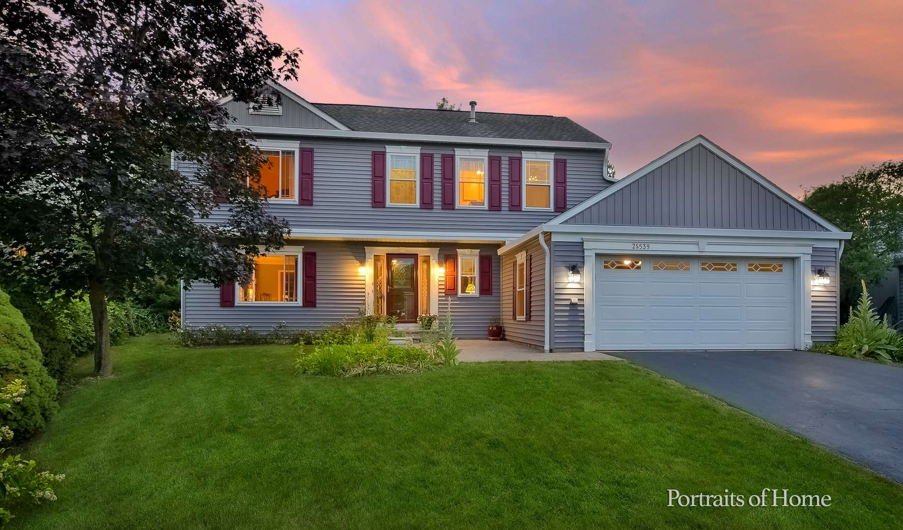 Warrenville, IL 60555,2S539 River Oaks DR