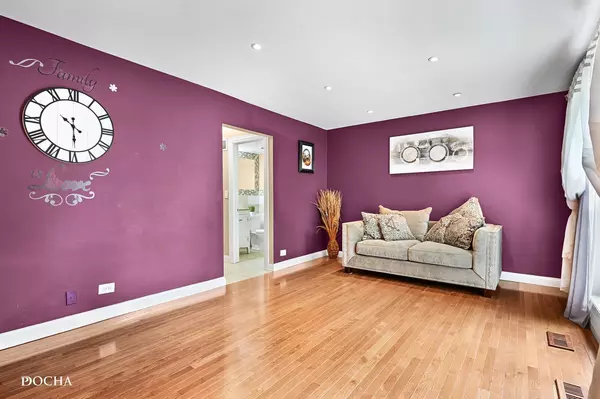 Streamwood, IL 60107,4054 Club Tree DR