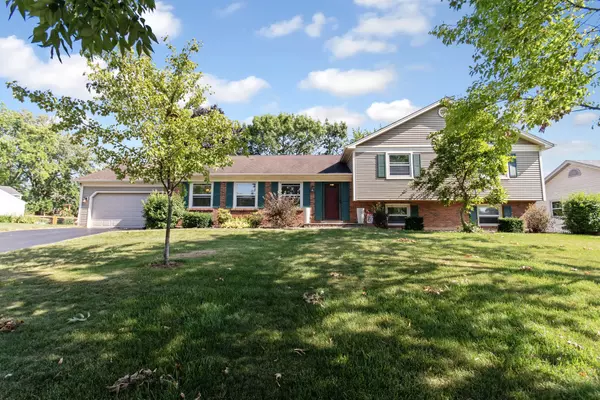 25W071 Cape RD,  Naperville,  IL 60540