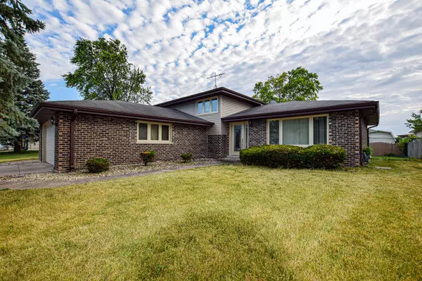10538 S VICKY LN, Palos Hills, IL 60465