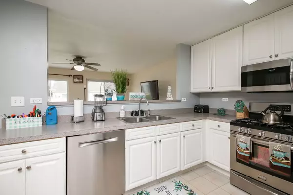 Montgomery, IL 60538,2477 Mayfield DR #2477