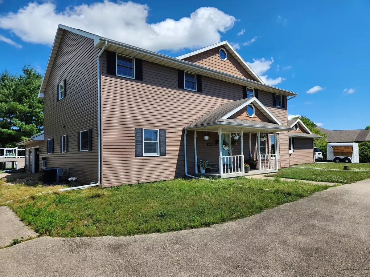 Sterling, IL 61081,1275 Winn RD