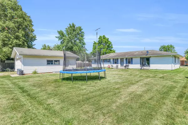 Buckley, IL 60918,205 S Pine ST