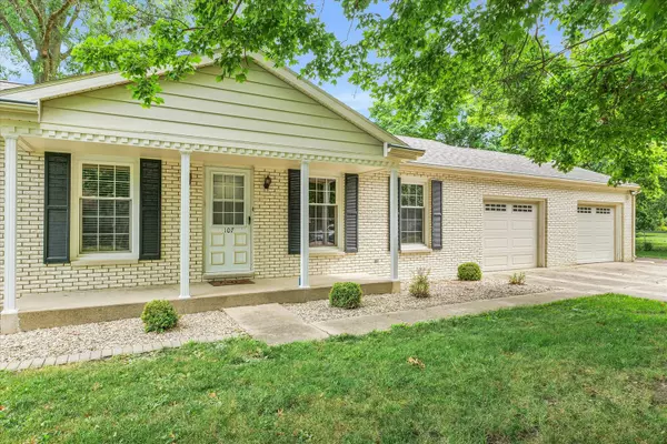Broadlands, IL 61816,107 W 3rd ST