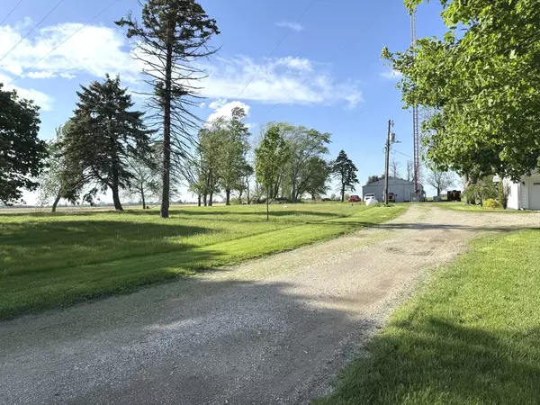 Donovan, IL 60931,2852 E 2400 North RD