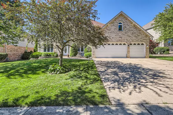 Bloomingdale, IL 60108,353 Carey CT