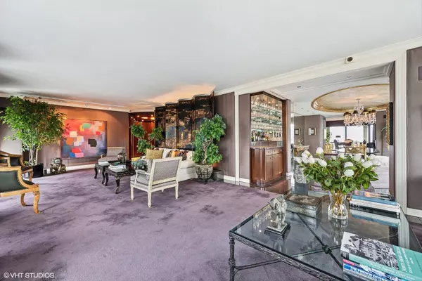 Chicago, IL 60611,100 E Huron ST #3705