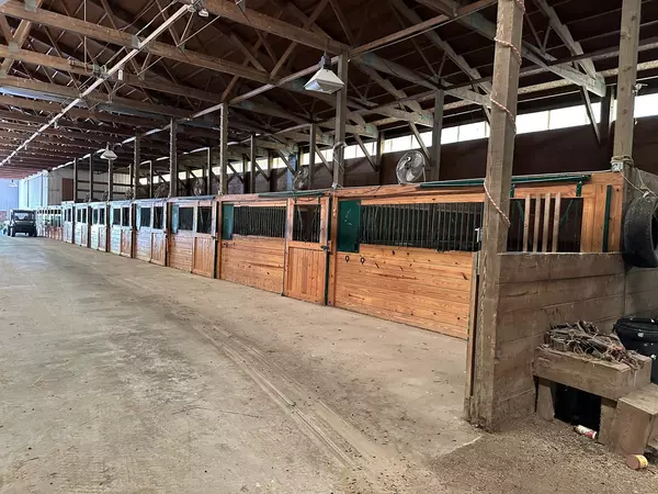 Woodstock, IL 60098,1104 S Valley Hill RD