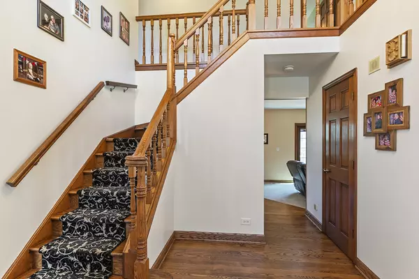 Schaumburg, IL 60173,1509 Sandburg DR