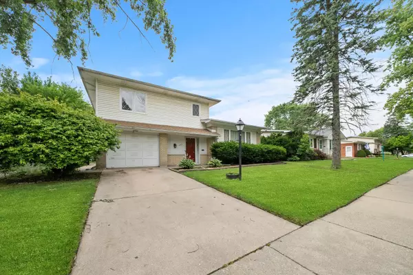 Glenwood, IL 60425,440 W Arquilla DR