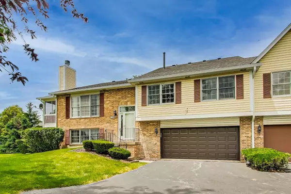 10083 Cambridge DR #F, Mokena, IL 60448