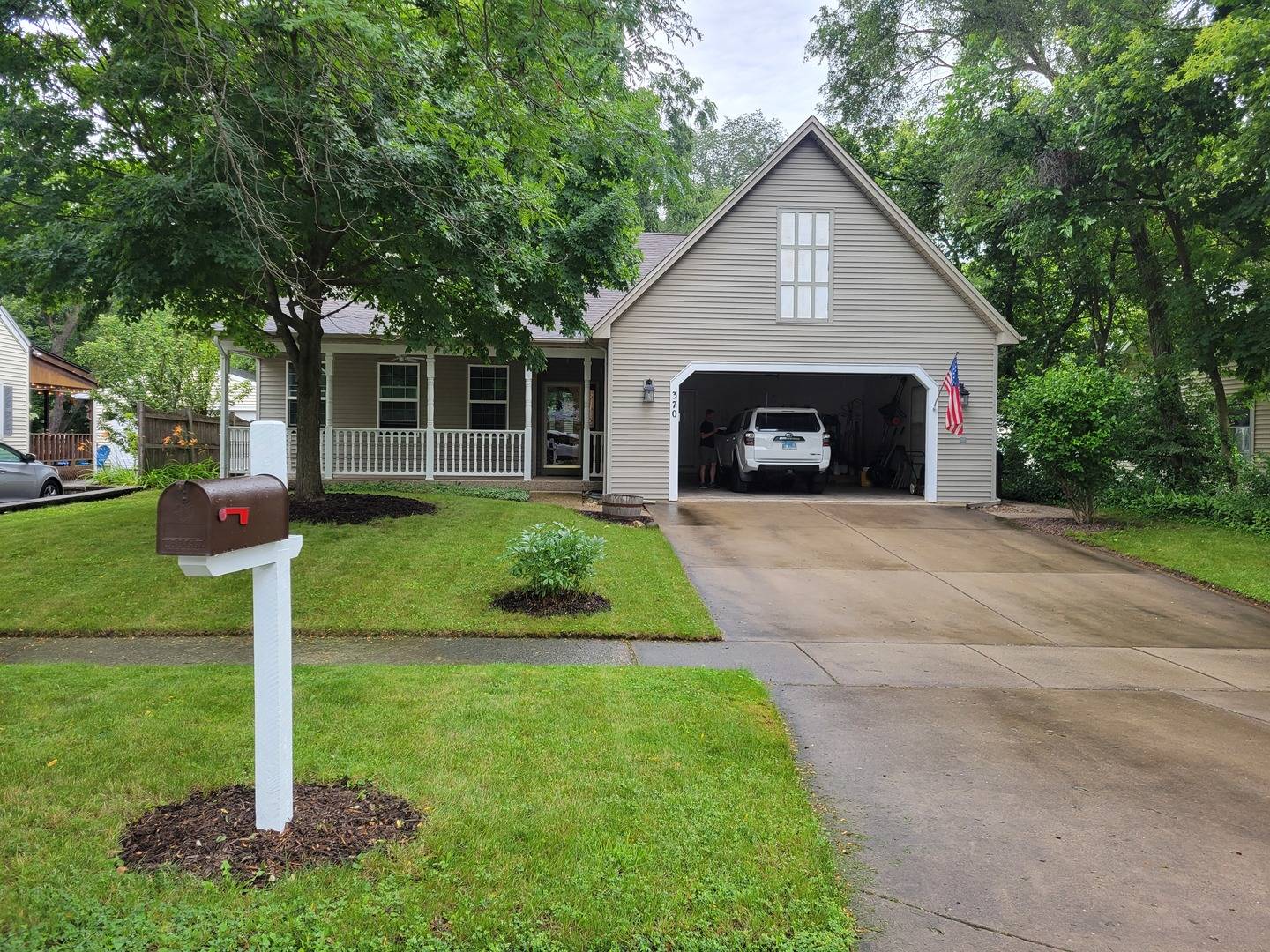 370 Poplar ST, Crystal Lake, IL 60014