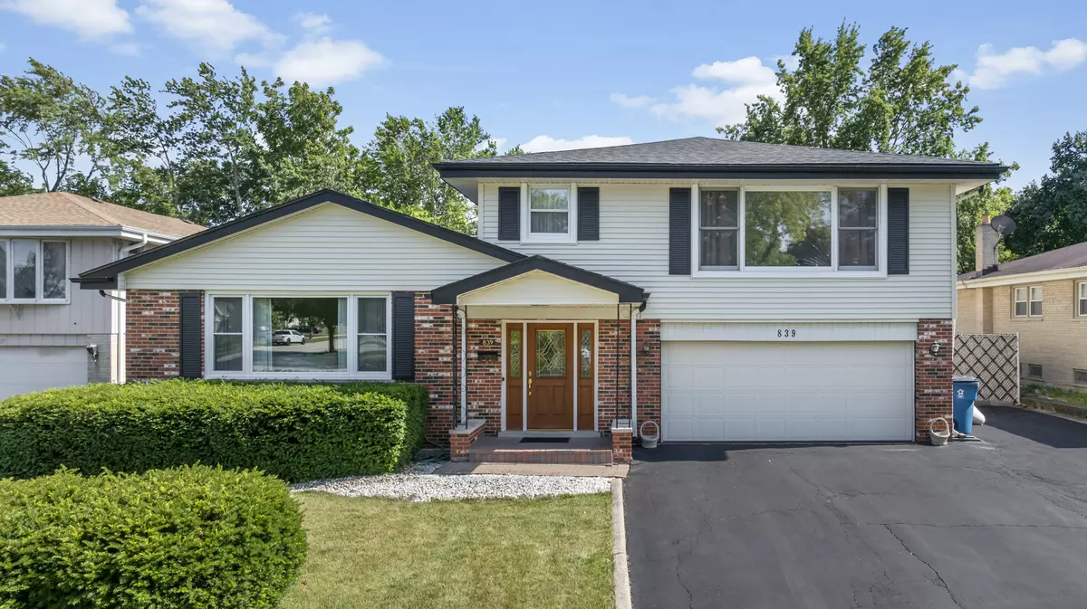 Addison, IL 60101,839 W Heritage DR