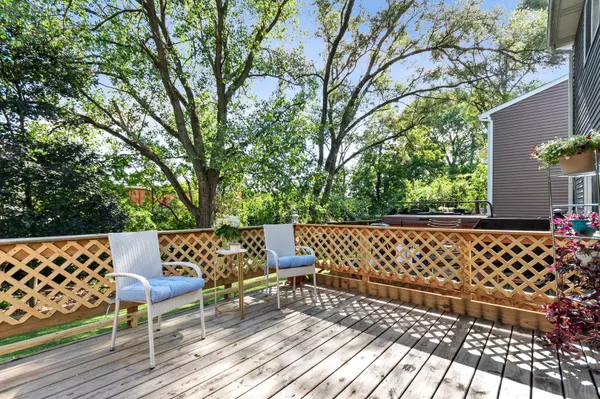 Winfield, IL 60190,27W159 Cooley AVE