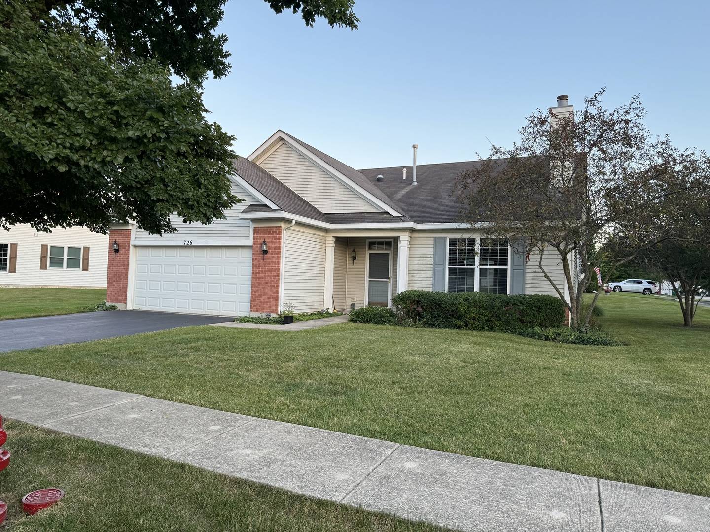 726 Pentwater RD, Romeoville, IL 60446