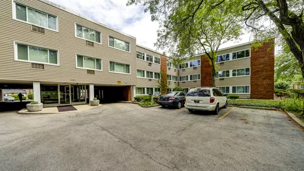 Flossmoor, IL 60422,1139 Leavitt AVE #315