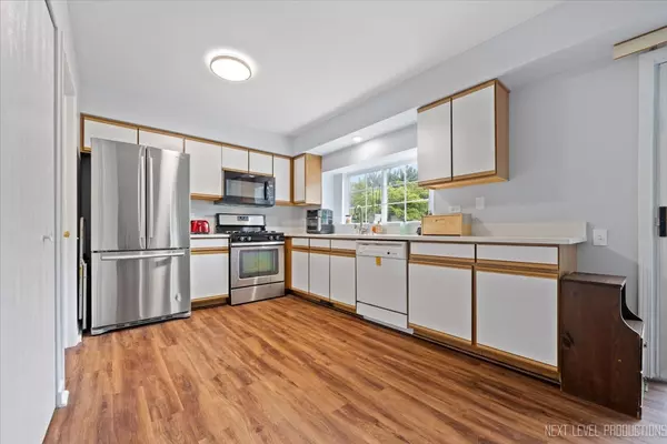 Aurora, IL 60504,163 Half Moon CIR