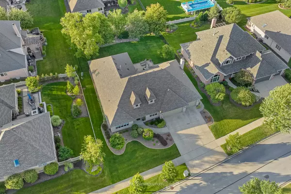 Orland Park, IL 60467,10726 White Tail Run