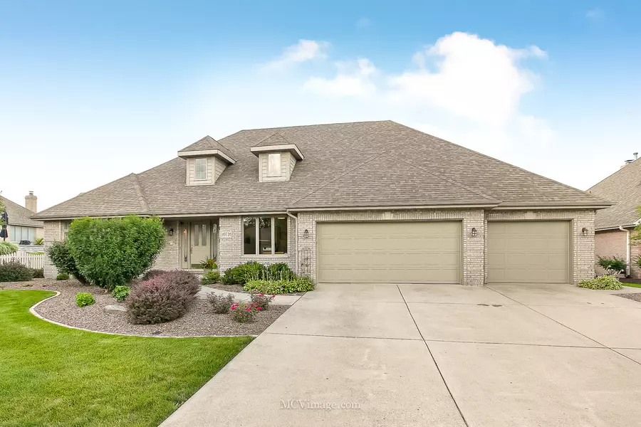 10726 White Tail Run, Orland Park, IL 60467