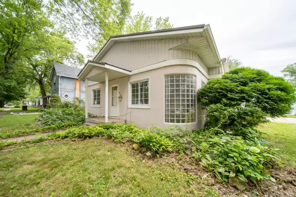 Oregon, IL 61061,611 S 2nd ST