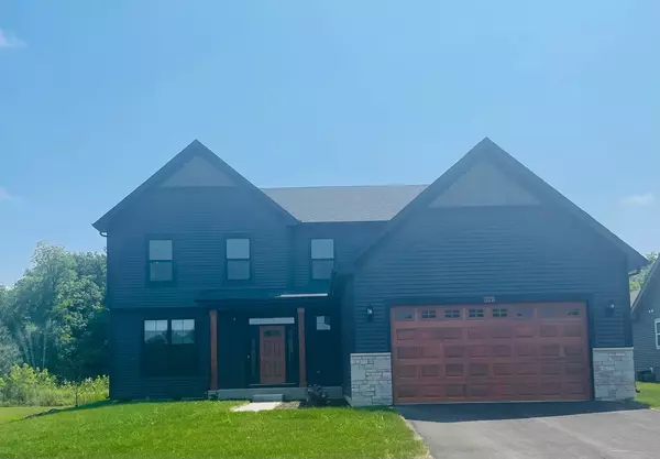 435 Timber Oak LN, Yorkville, IL 60560