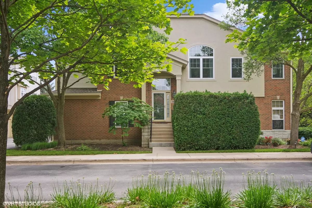 Deerfield, IL 60015,501 S Commons CT #501