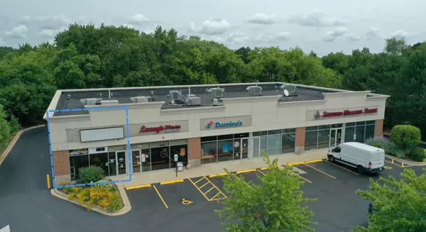 890 S Rand RD #A, Lake Zurich, IL 60047