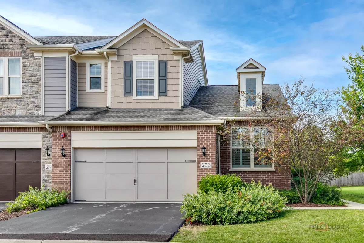 Lincolnshire, IL 60069,256 Belmont DR
