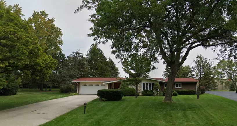 23 Croydon LN, Oak Brook, IL 60523