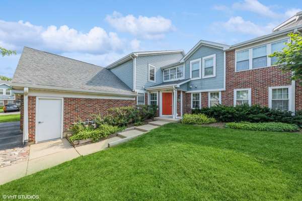 214 W Jennifer LN #2, Palatine, IL 60067