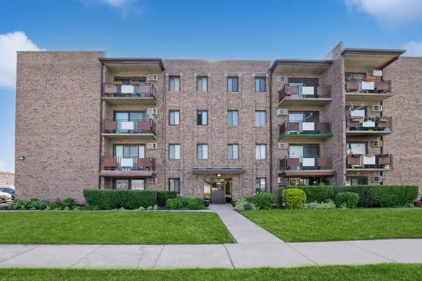 7945 S Oketo AVE #304, Bridgeview, IL 60455