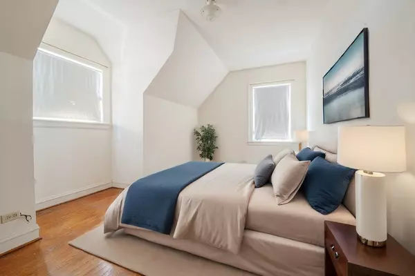 12152 Artesian AVE Blue Island, IL 60406