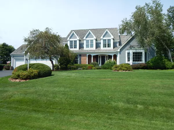 3204 Carrington DR, Crystal Lake, IL 60014