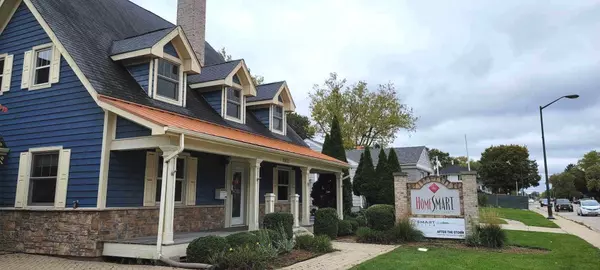 1003 W Main ST #C, St. Charles, IL 60174