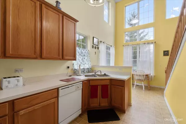 216 W Park AVE Sugar Grove, IL 60554