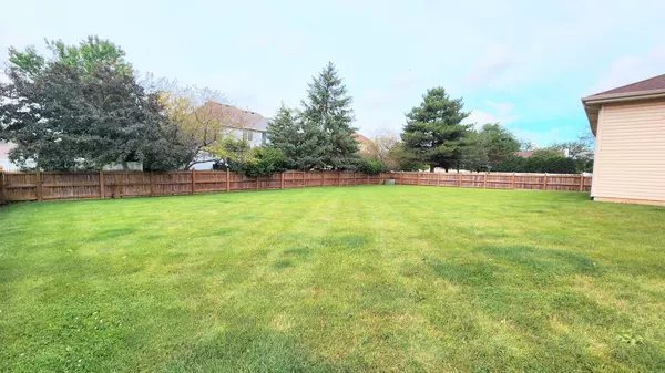 Shorewood, IL 60404,407 CAMBRIDGE LN