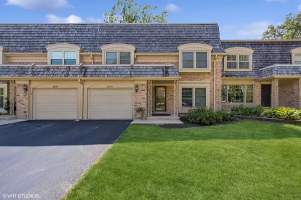 2S750 AVENUE ORLEANS, Oak Brook, IL 60523