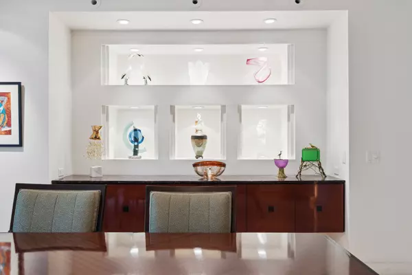 Highland Park, IL 60035,1600 Green Bay RD #304