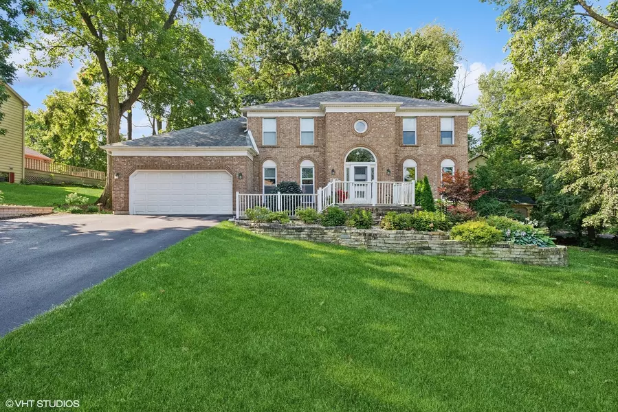 856 Bonnie Brae LN, Bolingbrook, IL 60440