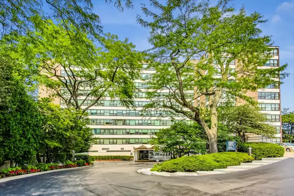 1616 Sheridan RD #8E, Wilmette, IL 60091