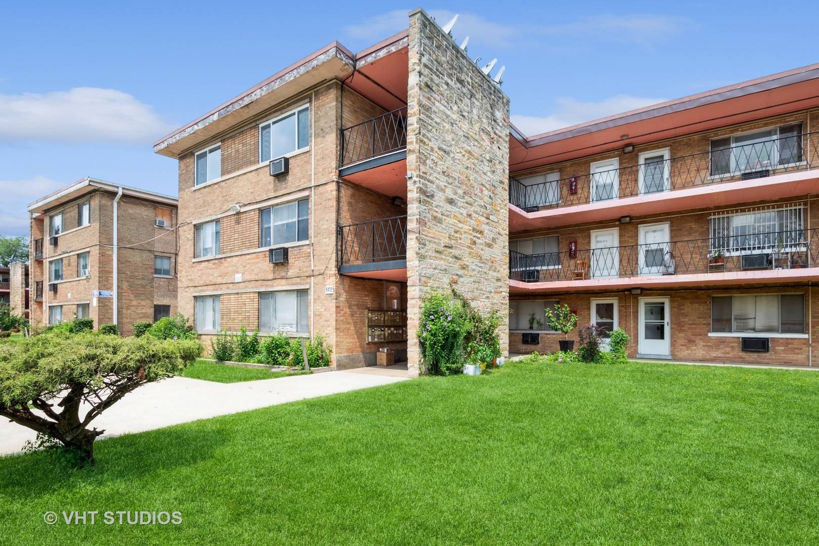 Chicago, IL 60626,6432 N Ridge BLVD #3K