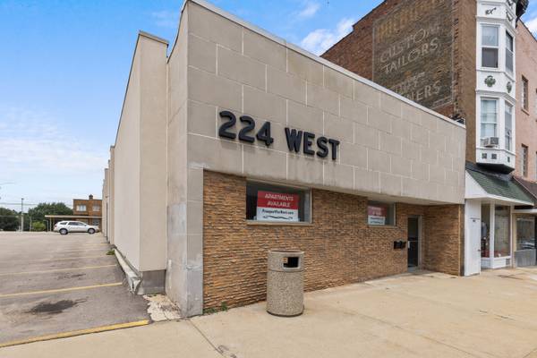 224 W Stephenson ST, Freeport, IL 61032