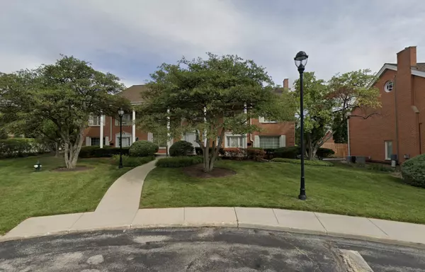 4 N Tower RD, Oak Brook, IL 60523