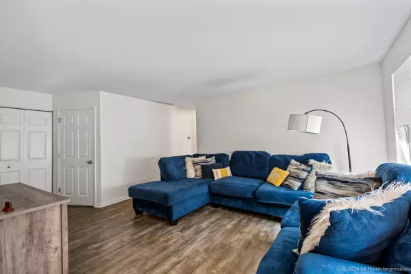 Wauconda, IL 60084,260 Crestview DR #A