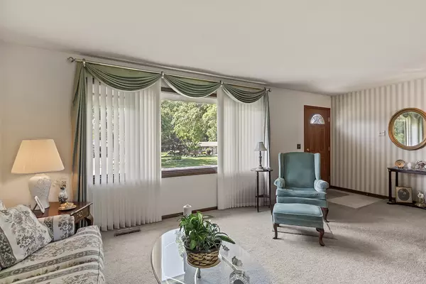 Palos Park, IL 60464,10514 W Bernice DR