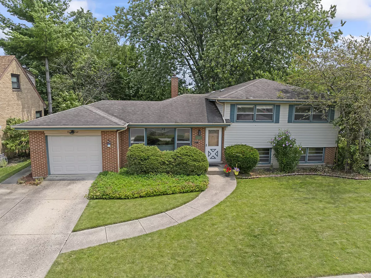 Arlington Heights, IL 60004,431 S Evanston AVE