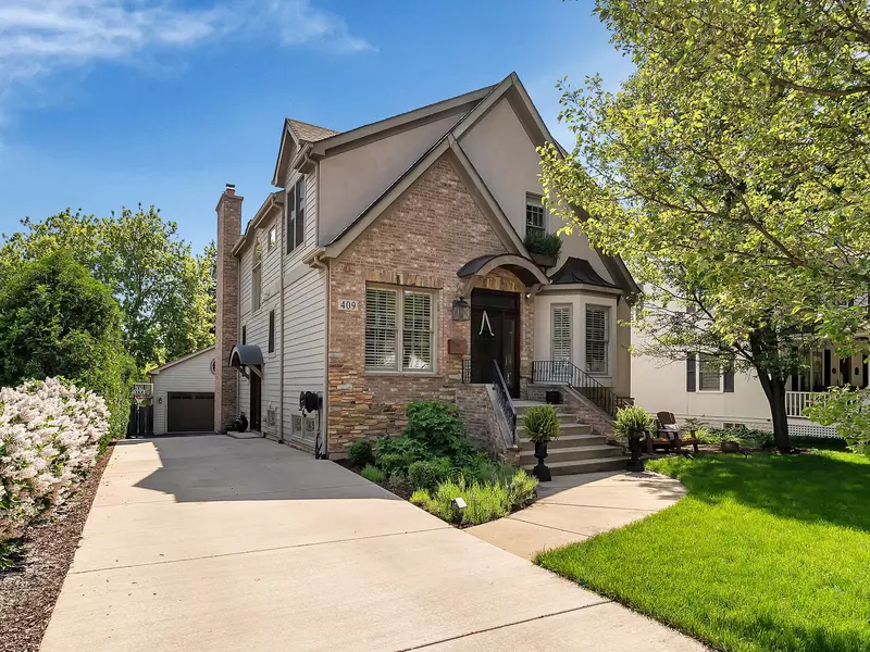 409 Dawn AVE, Glen Ellyn, IL 60137