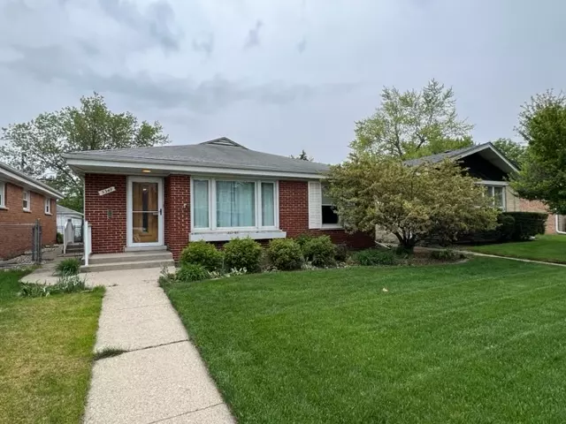 Skokie, IL 60077,5349 W GREENLEAF ST