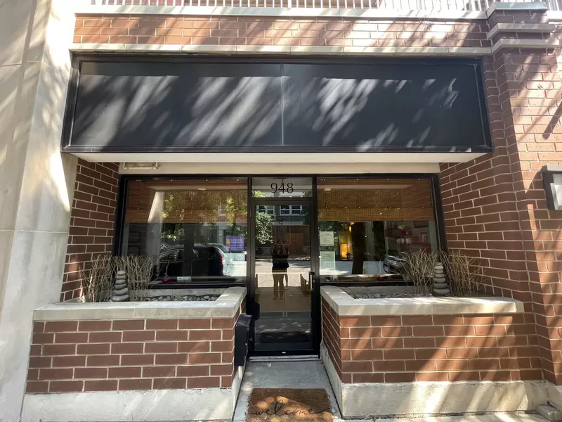 948 W Huron ST, Chicago, IL 60642