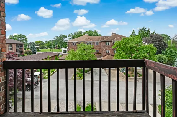 Palos Hills, IL 60465,8204 GRUENER CT